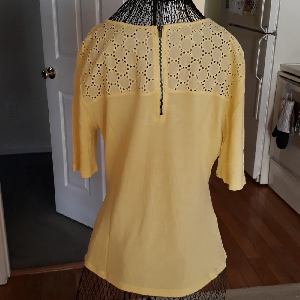 NEW DKNY Eyelet Short Sleeve Top
